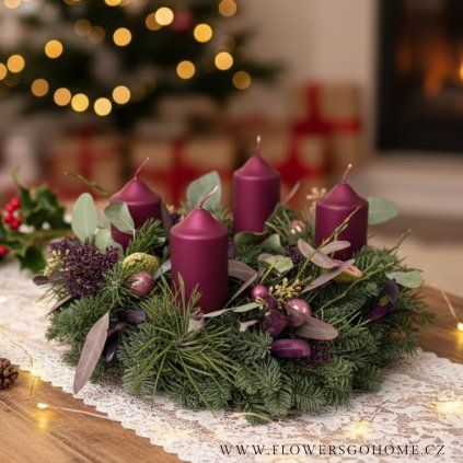 Adventní věnec bordo s eukalyptem