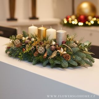 Recepce, lobby, zasedačky – připravte se na vánoční svátky. Ručně vyráběné adventní svícny ve 2 variantách: SLUNCE...