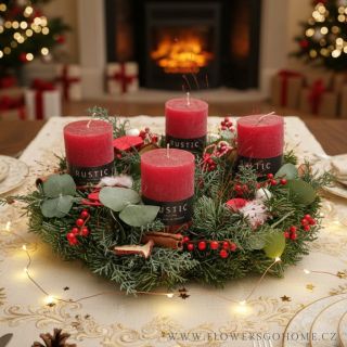 Červený adventní věnec s rustikálními svíčkami 🎄🕯️ Vrstvený design, rustikální svíčky a přírodní materiály (jehličí,...